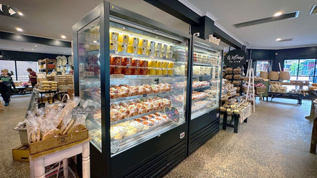 Cossiga MULTIDECK DTG cabinets showcase this cafe, bakery and food store's amazing food-to-go offer