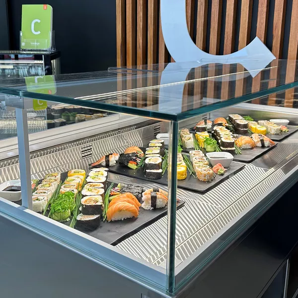 Cossiga Showroom sushi